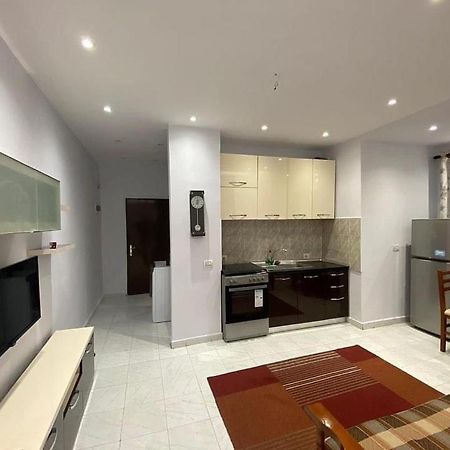 E&B Cosy Apartment 地拉那 外观 照片