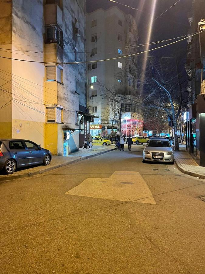 E&B Cosy Apartment 地拉那 外观 照片