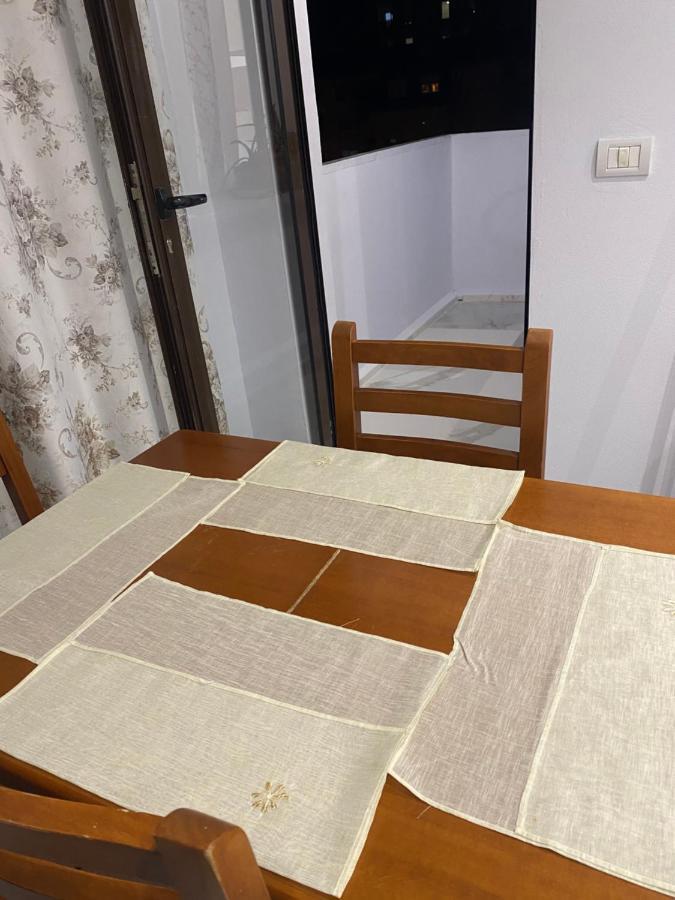 E&B Cosy Apartment 地拉那 外观 照片