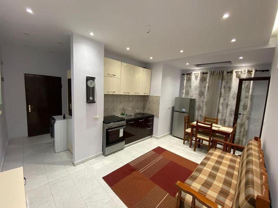 E&B Cosy Apartment 地拉那 外观 照片
