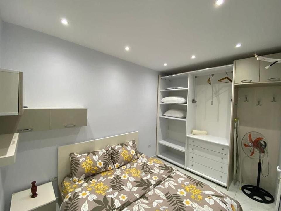E&B Cosy Apartment 地拉那 外观 照片