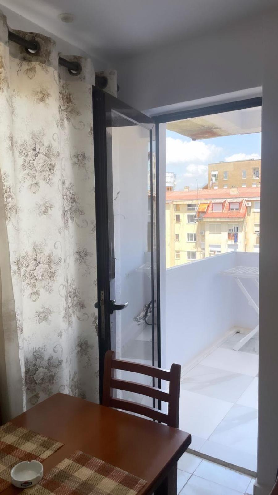 E&B Cosy Apartment 地拉那 外观 照片